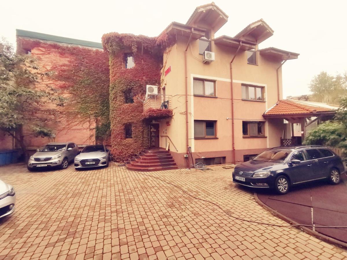 Villa Zorba Бухарест Экстерьер фото