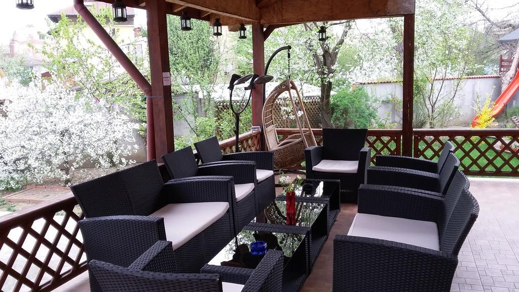 Villa Zorba Бухарест Экстерьер фото